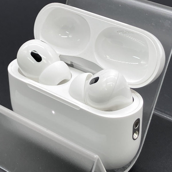 Apple AirPods Pro 2本体 、充電ケース　中古 Apple 【中古】MagSafe充電ケース(USB-C)付きAirPods Pro(第2世代