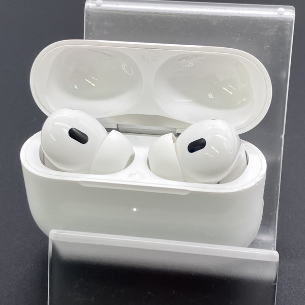 Apple 【中古】MagSafe充電ケース(USB-C)付きAirPods Pro(第2世代