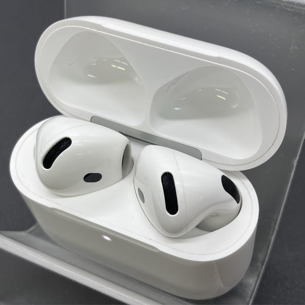(中古)AirPods4 ANC ⚠️概要欄必読 Apple 【中古】AirPods 4 MXP93J/A（アクティブノイズキャンセリング