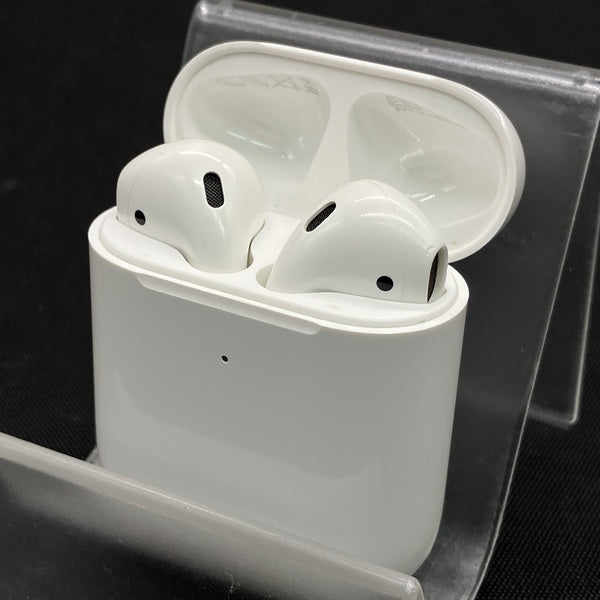 Apple 【中古】AirPods with Wireless Charging Case MRXJ2J/A【名古屋