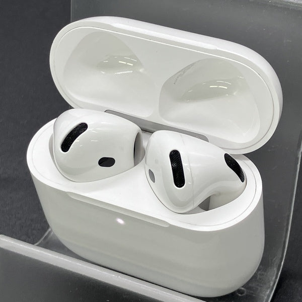 Apple AirPods 4 (ANC) 本体　ノイズキャンセラー付き　中古 Apple 【中古】AirPods 4 MXP93J/A（アクティブノイズキャンセリング
