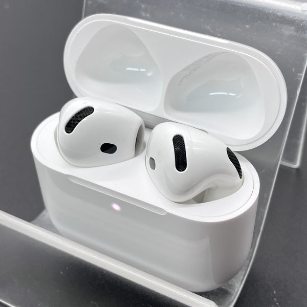 Apple 【中古】AirPods 4 MXP93J/A（アクティブノイズキャンセリング