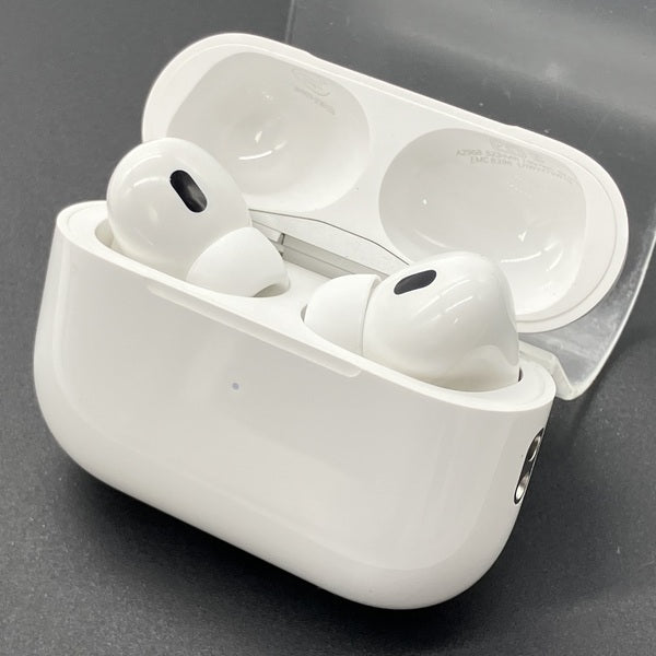 【美中古】AirPods Pro2 MagSafe対応充電ケース　USB-C Apple 【中古】MagSafe充電ケース(USB-C)付きAirPods Pro(第2世代
