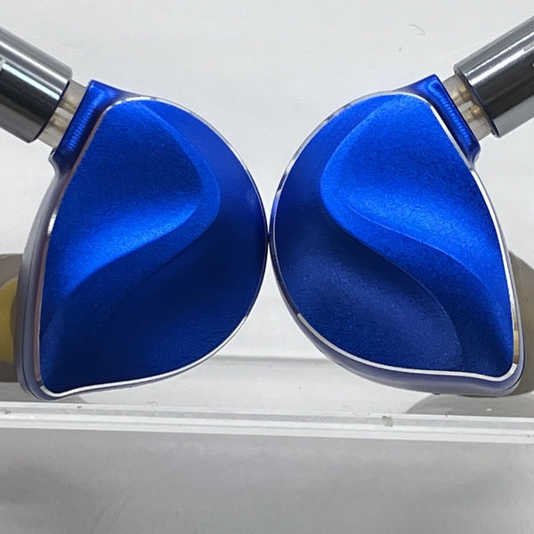 BQEYZ Winter Ultra 中古品 BQEYZ 【中古】Winter Ultra (3.5mm/4.4mm)【名古屋】 – e☆イヤホン