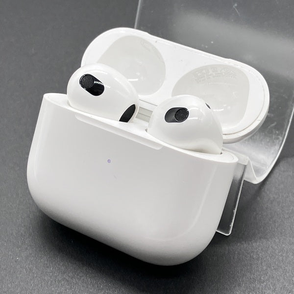 Apple 【中古】Airpods MME73J/A 3rd Generation【秋葉原】 – e☆イヤホン