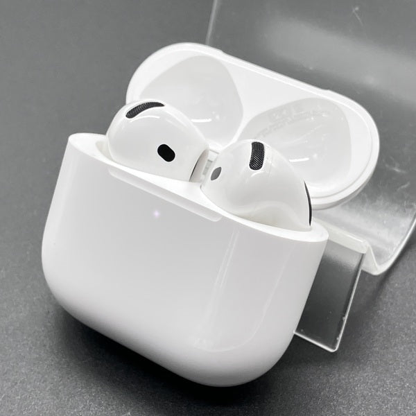 Apple 【中古】AirPods 4 MXP93J/A（アクティブノイズキャンセリング