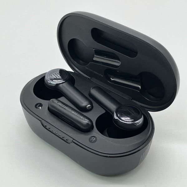 JBL 【中古】QUANTUM TWS ブラック 【JBLQUANTUMTWSBLK】【日本橋