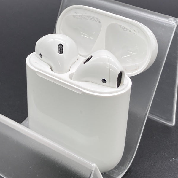 Apple 【中古】AirPods with Charging Case MV7N2J/A【名古屋】 – e