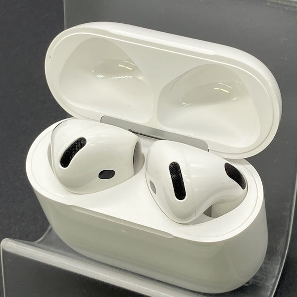 Apple 【中古】AirPods 4 MXP93J/A（アクティブノイズキャンセリング