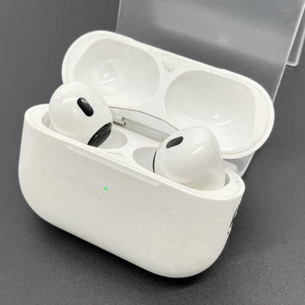 Apple 【中古】MagSafe充電ケース(USB-C)付きAirPods Pro(第2世代