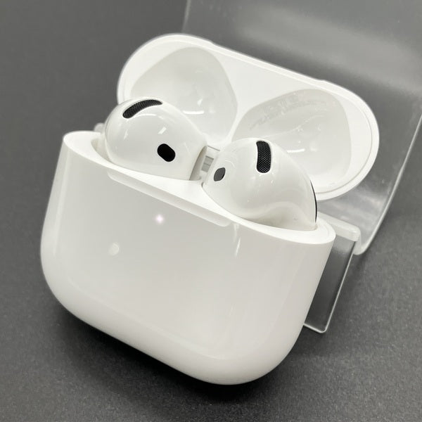 Apple 【中古】AirPods 4 MXP93J/A（アクティブノイズキャンセリング