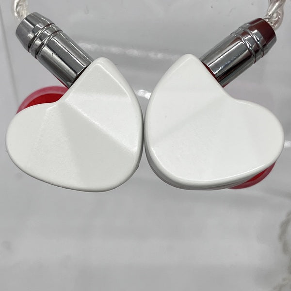 See audio 【中古】Rinko White 日本向け4.4mmバランスプラグ仕様