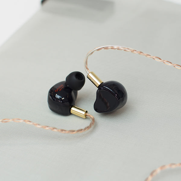 Oriolus 【ハイブリッド型ユニバーサルイヤホン】