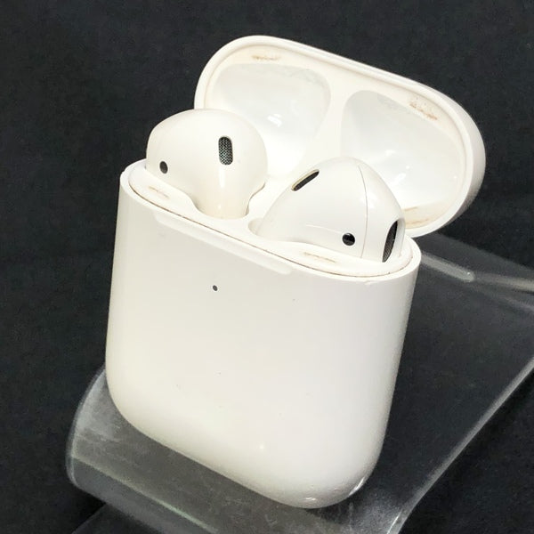 【中古】AirPods with Wireless Charging Case MRXJ2J-A【日本橋】