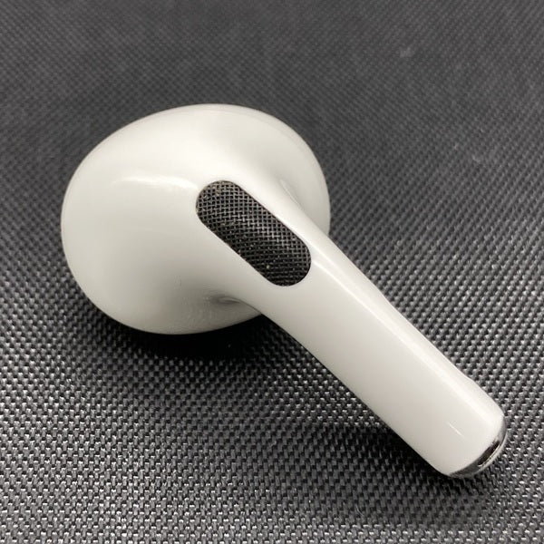 【中古】AirPods Pro(片耳)R側【秋葉原】