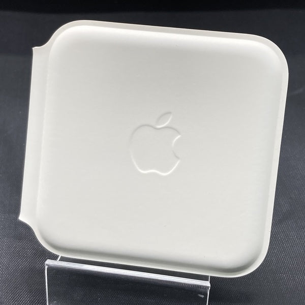 e☆イヤホン 【中古】MagSafeデュアル充電パッド【秋葉原】 – e