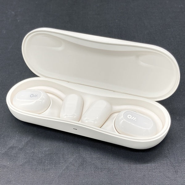 【匿名配送】oladance ウェアラブルステレオ ホワイト Oladance Oladanceウェアラブルステレオ OLA02-WHT [ホワイト