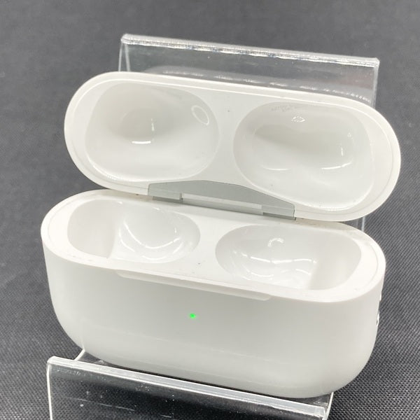 Apple 【中古】AirPods Pro (第2世代) 充電ケース (Lightning)【日本橋