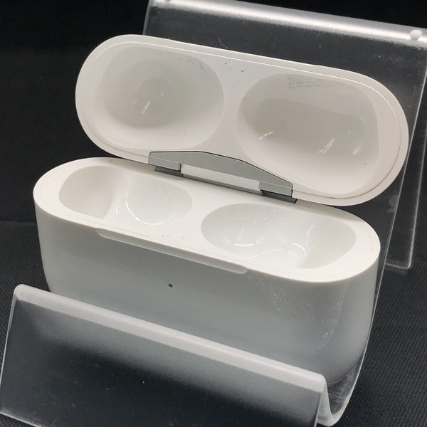 【中古】AirPods Pro 充電ケース(ジャンク・返品不可)【秋葉原】