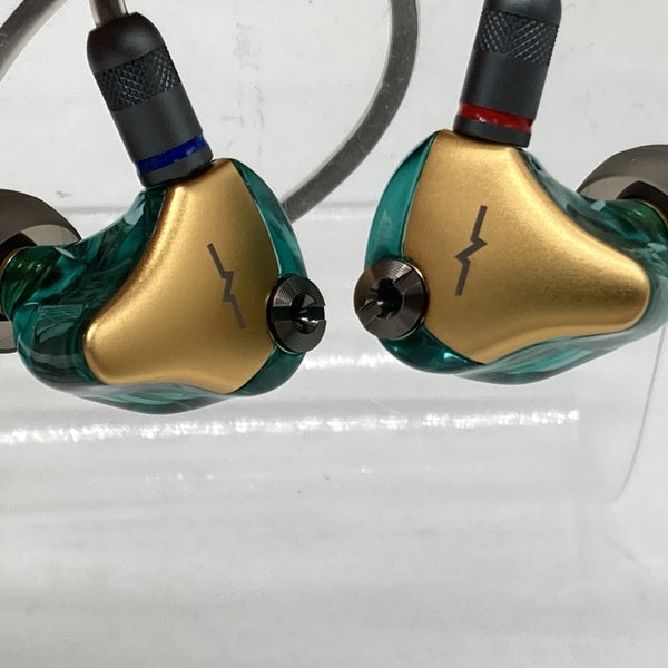 【中古】M5【秋葉原】