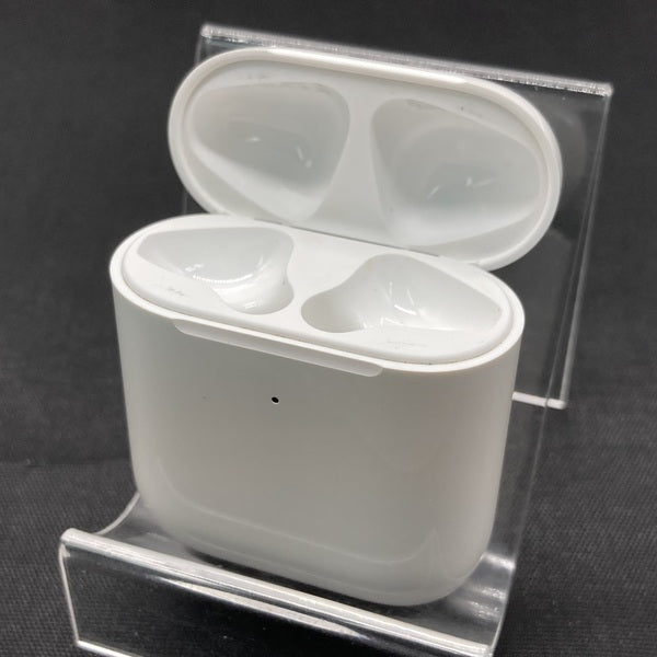 【中古】Wireless Charging Case for AirPods MR8U2J/A【秋葉原】