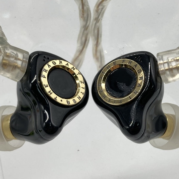 【中古】LIVE X ブラ???ク【秋葉原】