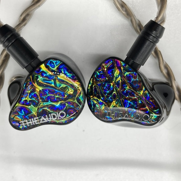THIEAUDIO Monarch MKⅢ セミカスタム 画像5 - THIEAUDIO、カラーデザインを選択できるセミカスタム