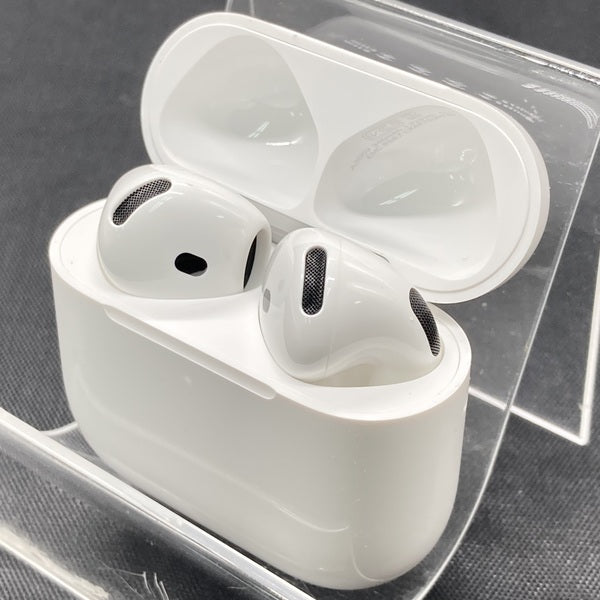 【中古】AirPods 4 MXP93J/A(アクティブノイズキャンセリング搭載)【秋葉原】