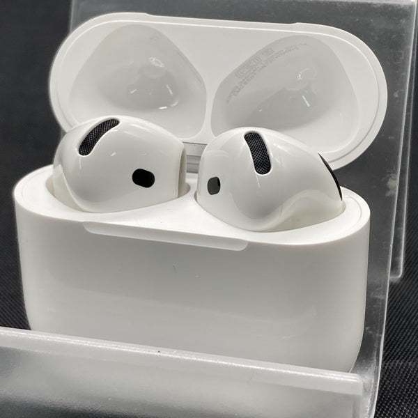 【中古】AirPods 4 MXP93J/A(アクティブノイズキャンセリング搭載)【日本橋】