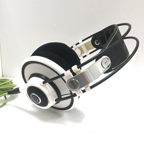 【美品】【生産完了品】プレミアムヘッドホン　AKG Q701WHT Amazon.co.jp: AKG Q701 ヘッドホン オープン型 ホワイト