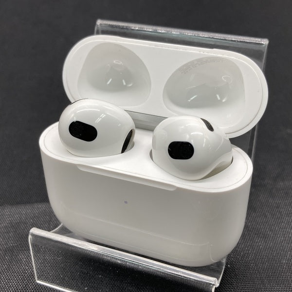 ゆ*き様 used 美品　AirPods 第3世代 MME73J／A Apple AirPods 第3世代 MME73J/A 価格比較 - 価格.com