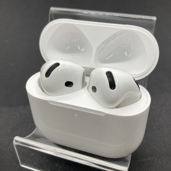 【中古】AirPods 4 MXP93J/A(アクティブノイズキャンセリング搭載)【秋葉原】