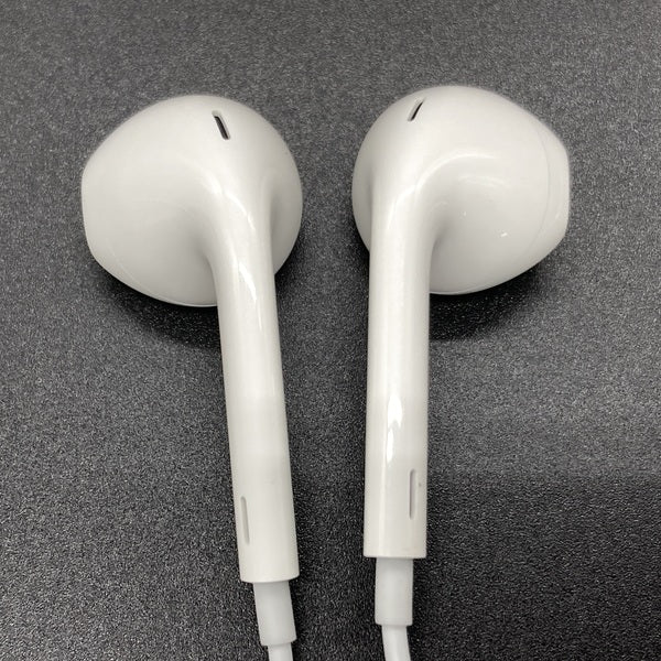 Apple 【中古】EarPods with Lightning Connector【秋葉原】 – e