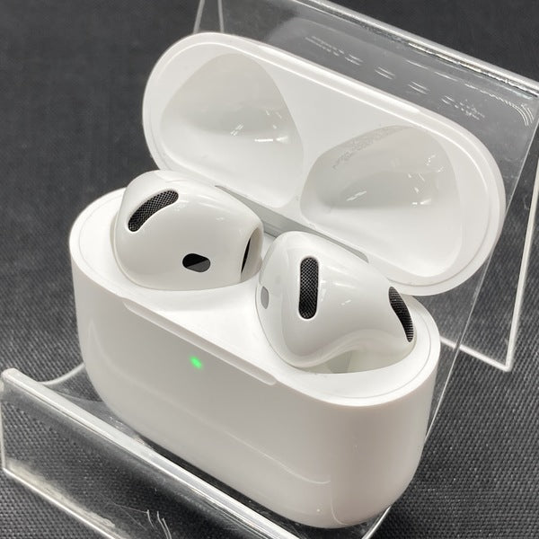 【中古】AirPods 4 MXP93J/A(アクティブノイズキャンセリング搭載)【秋葉原】