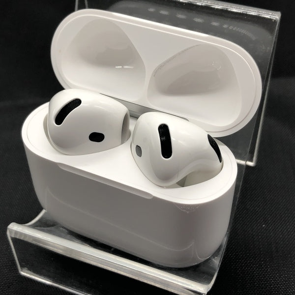 【中古】AirPods 4 MXP63J/A【秋葉原】