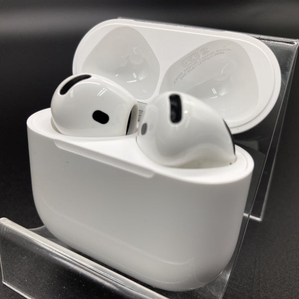 【中古】AirPods 4 MXP93J/A(アクティブノイズキャンセリング搭載)【秋葉原】