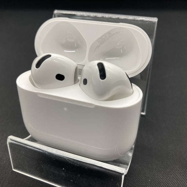 【中古】AirPods 4 MXP93J/A(アクティブノイズキャンセリング搭載)【秋葉原】