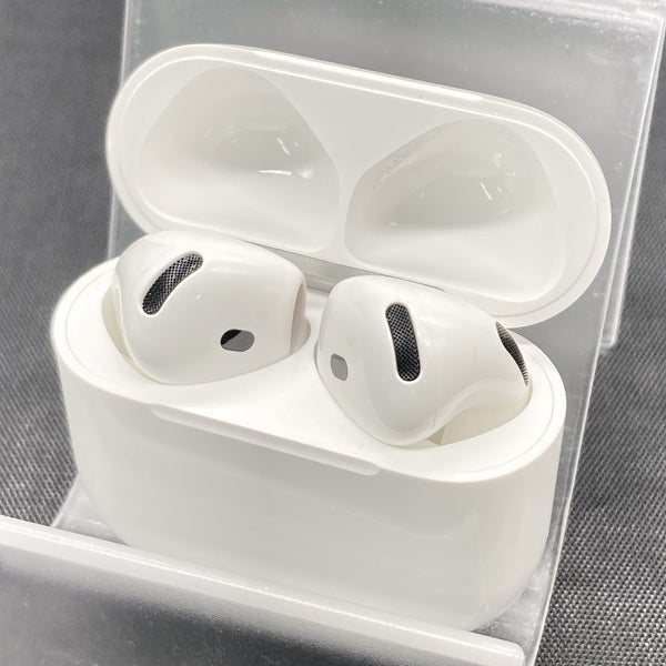【中古】AirPods 4 MXP93J/A(アクティブノイズキャンセリング搭載)【秋葉原】