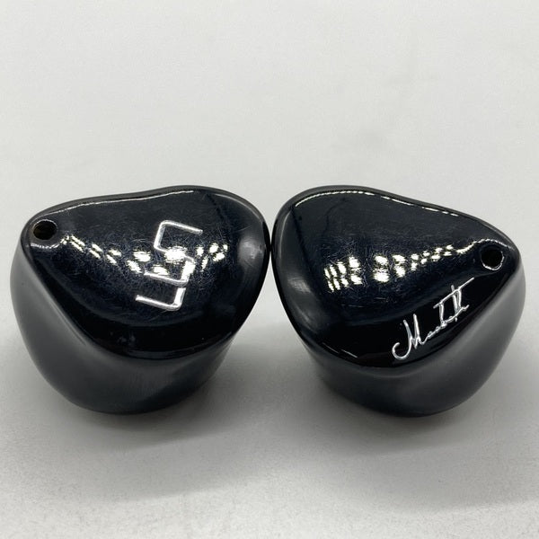 【中古】MACBETH 【UNM-3140】(ケーブル欠品)(ジャンク品・返品不可)【日本橋】