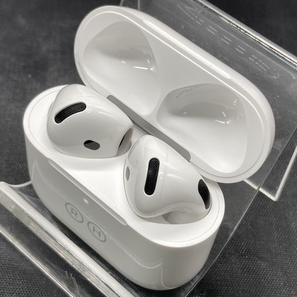 【中古】AirPods 4 MXP93J/A(アクティブノイズキャンセリング搭載)【日本橋】