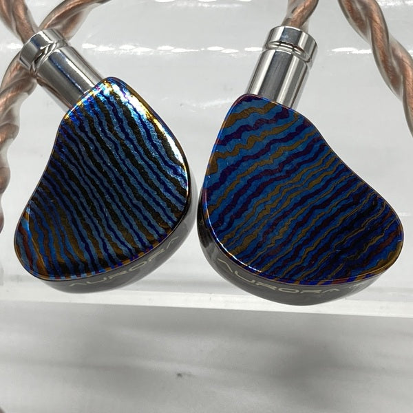 【中古】Aurora【秋葉原】