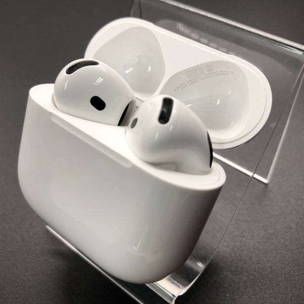 【中古】AirPods 4 MXP93J/A(アクティブノイズキャンセリング搭載)【秋葉原】