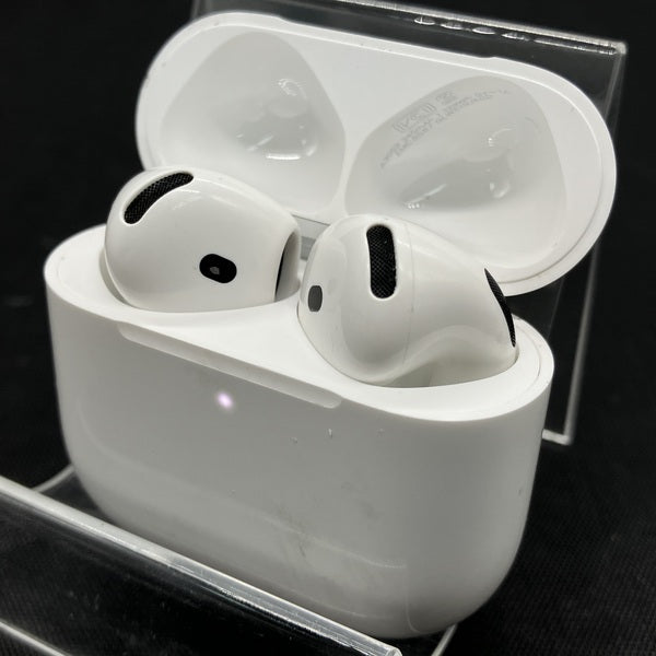 【中古】AirPods 4 MXP93J/A(アクティブノイズキャンセリング搭載)【秋葉原】