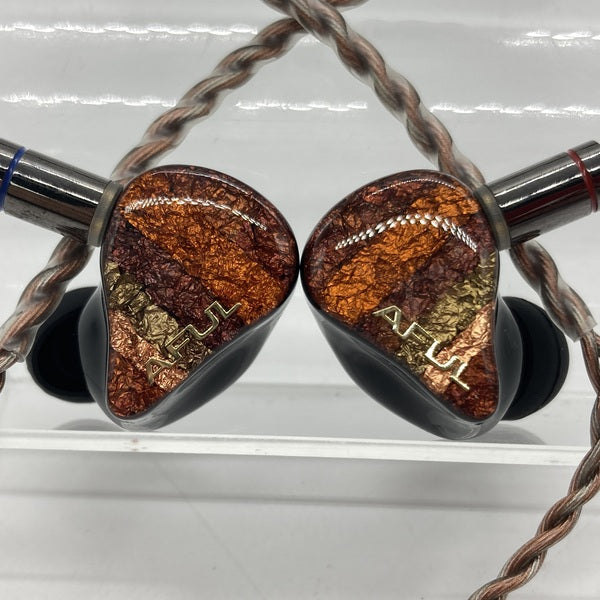 【中古】PERFORMER 8【日本橋】