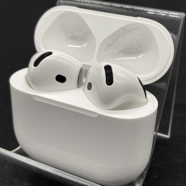【中古】AirPods 4 MXP93J/A(アクティブノイズキャンセリング搭載)【秋葉原】