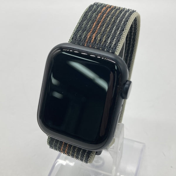【中古】Apple Watch Series8 (41mm GPS)アルミニウム ミッドナイト【秋葉原】