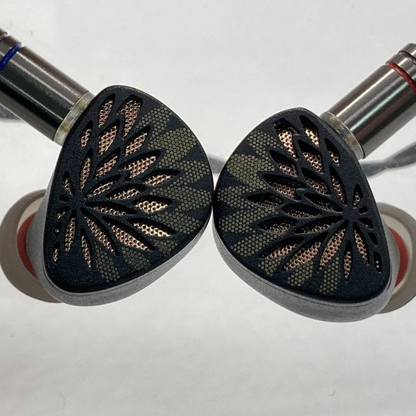 【中古】Yu Xuan Ji (魚玄機) 4.4mm バランスジャック【日本橋】