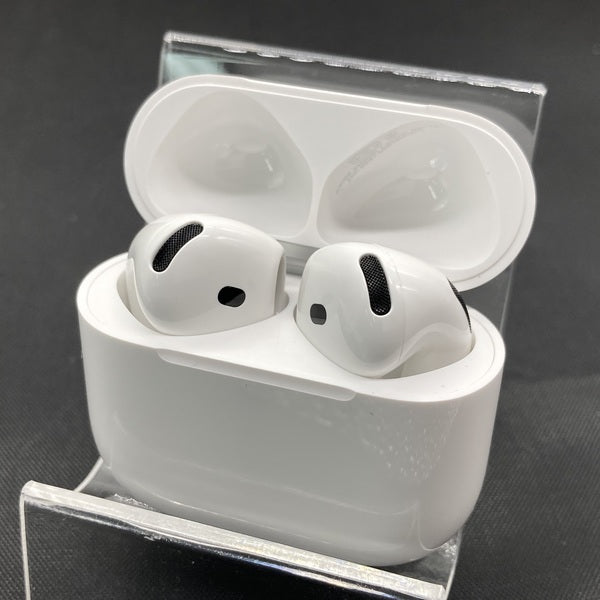 【中古】AirPods 4 MXP93J/A(アクティブノイズキャンセリング搭載)【秋葉原】