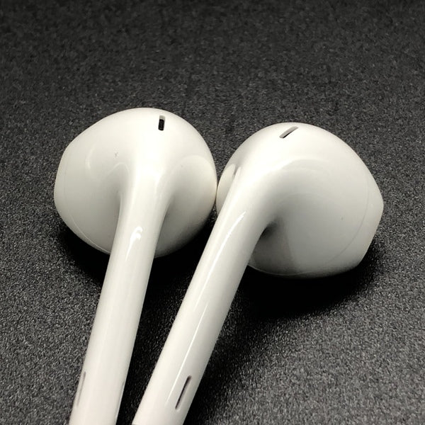 【中古】EarPods with Lightning Connector【日本橋】