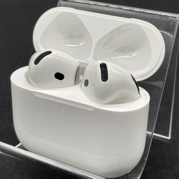 【中古】AirPods 4 MXP93J/A(アクティブノイズキャンセリング搭載)【日本橋】
